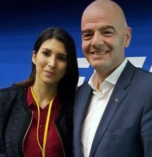 Dounia Mesli avec Gianni Infantino, Président de la FIFA